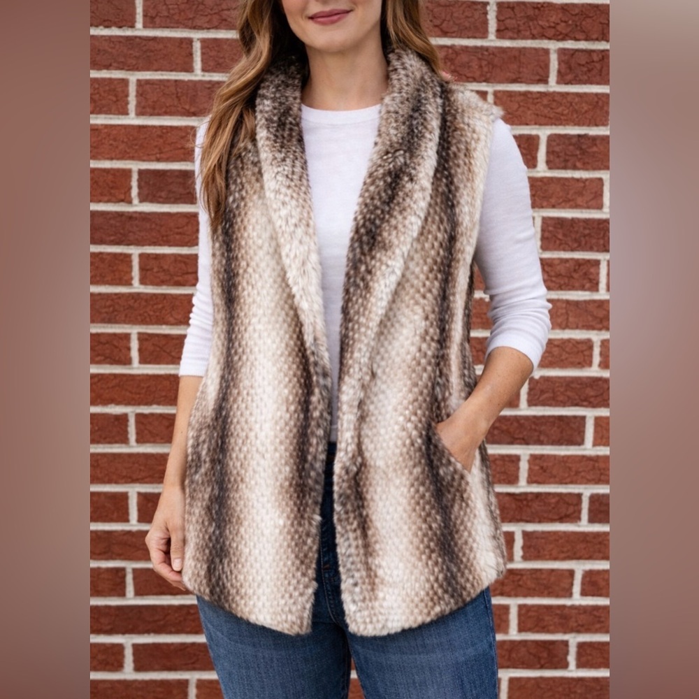 -Show Me Your MuMu “Mrs. Fawn” Fausta Fur Vest Women’s Size Small